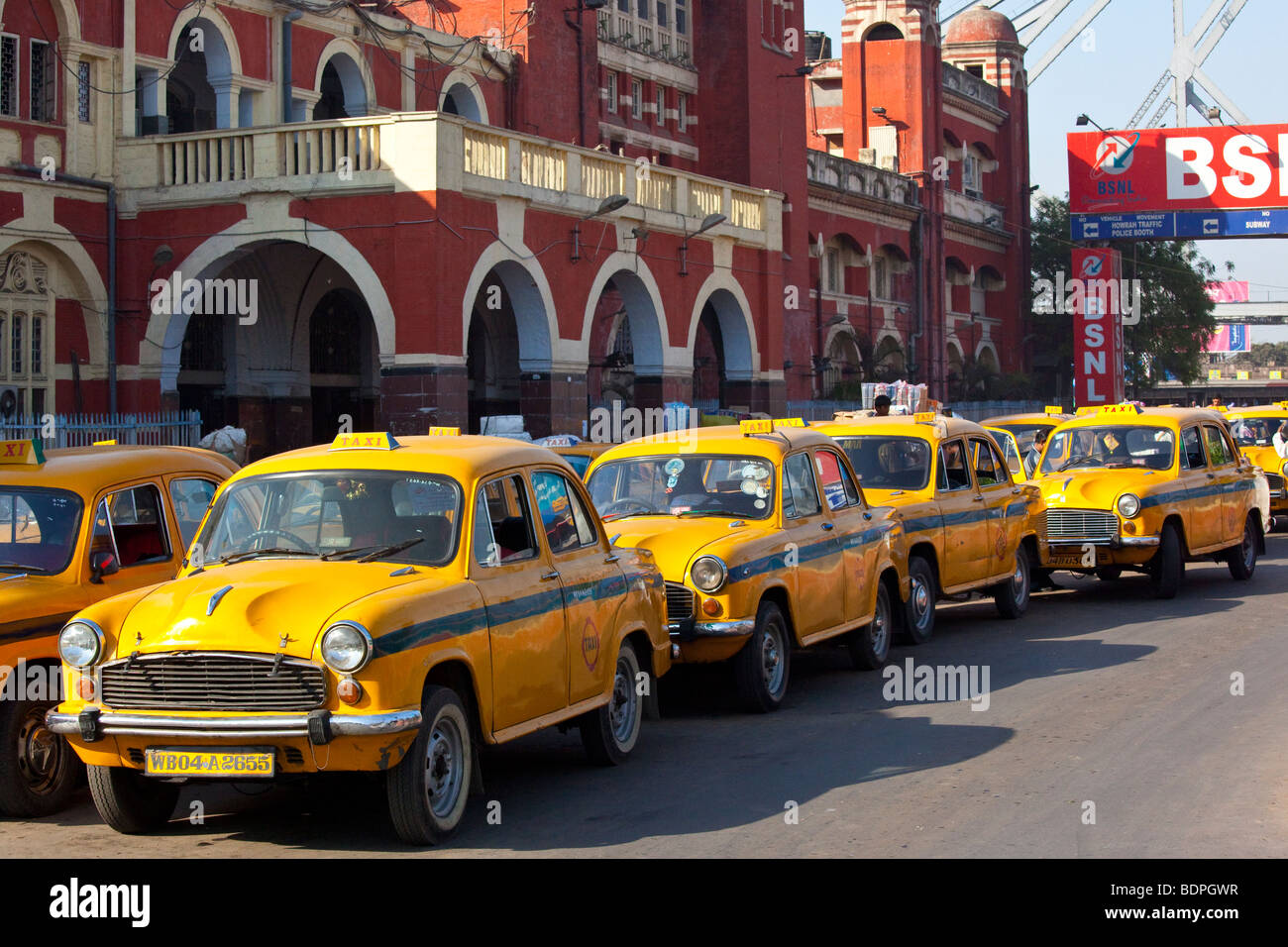 Taxi Stand in front of Howrah Railway Station in Calcutta India Stock