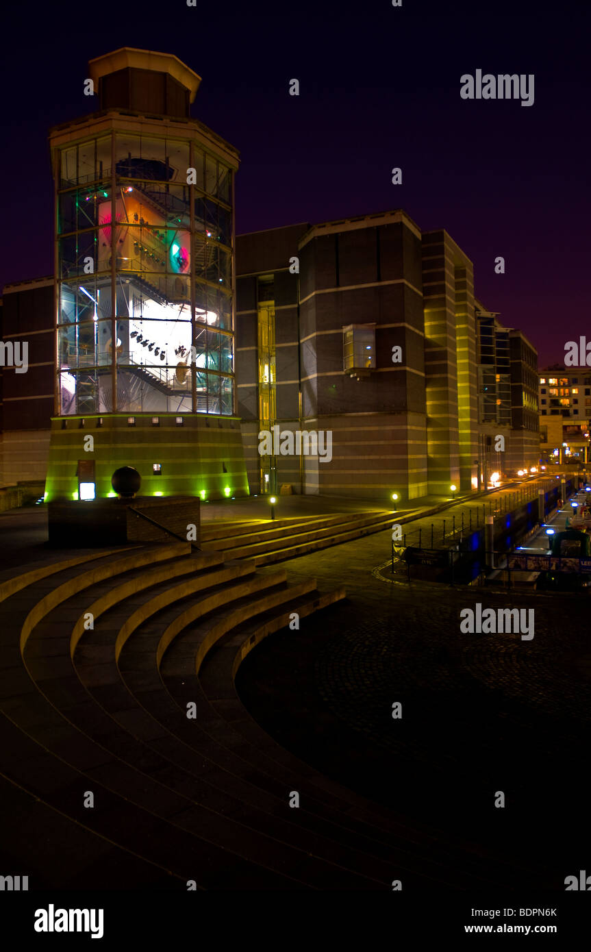 Clarence Dock and the Royal Armouries, Leeds at night Stock Photo