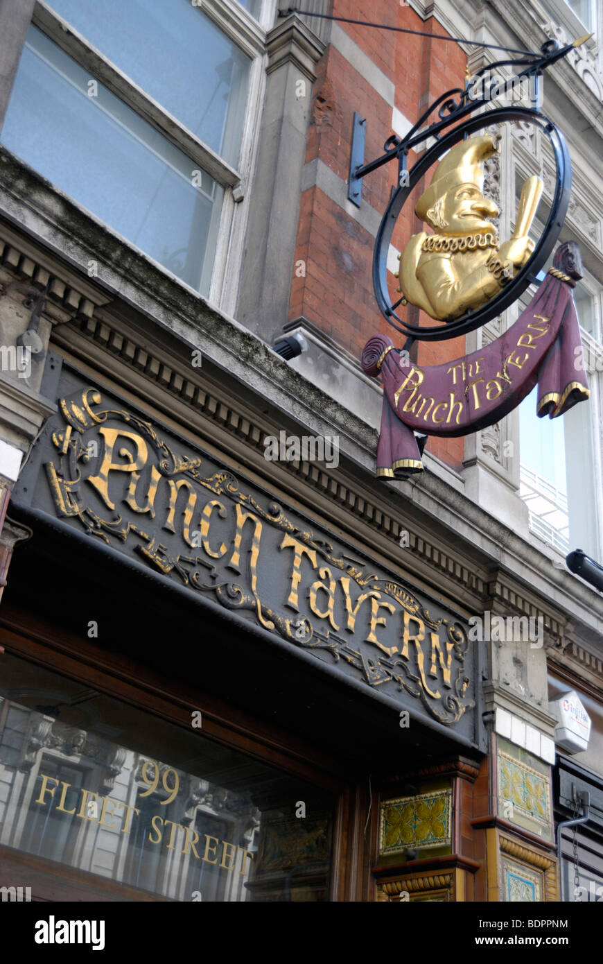 Punch tavern hires stock photography and images Alamy