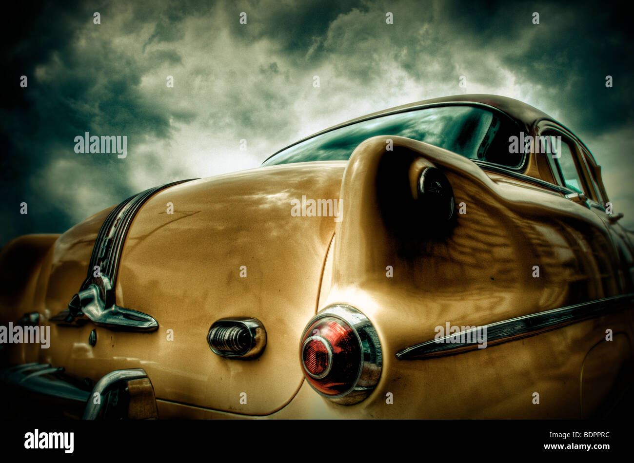 Vintage classic car 1950s rear wing hi-res stock photography and images ...