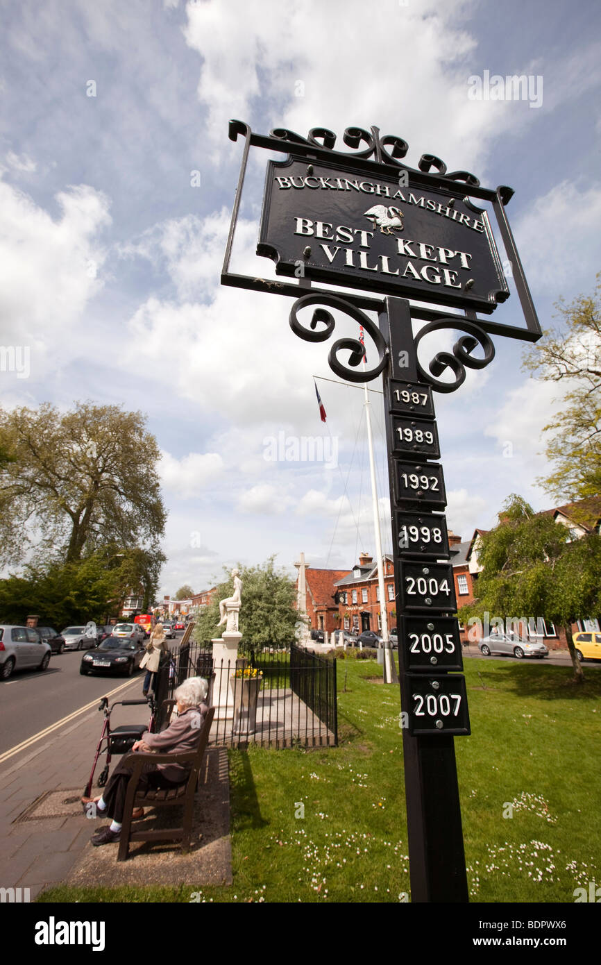 UK, England, Buckinghamshire, Marlow, High Street, Best Kept Village winner plaques Stock Photo