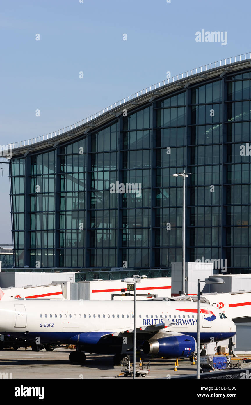 British Airways Airbus A319 in front of Terminal 5, London Heathrow Airport, UK. Stock Photo