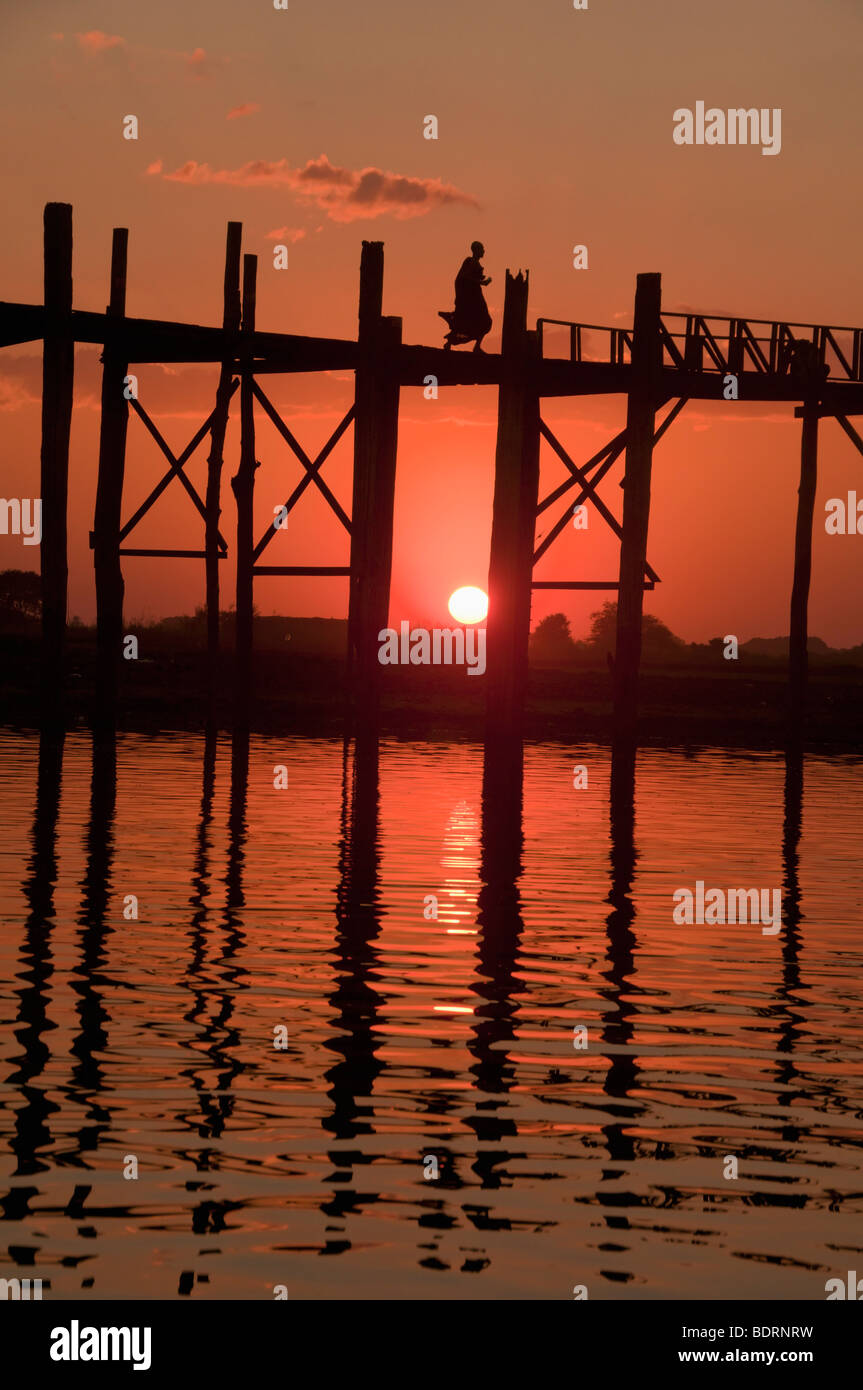 U bein bridge hi-res stock photography and images - Alamy