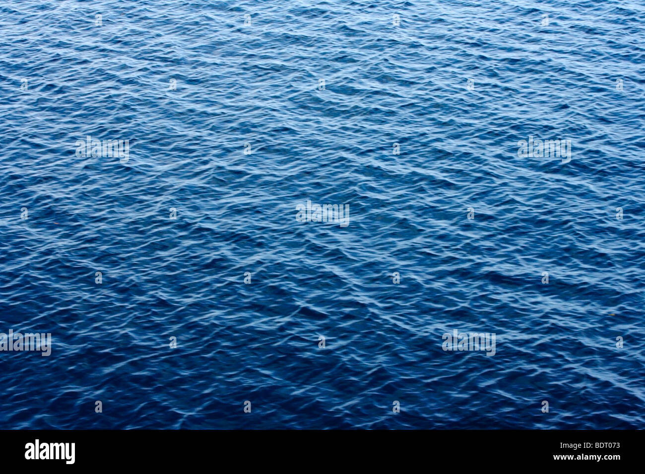 Calm water surface hi-res stock photography and images - Alamy