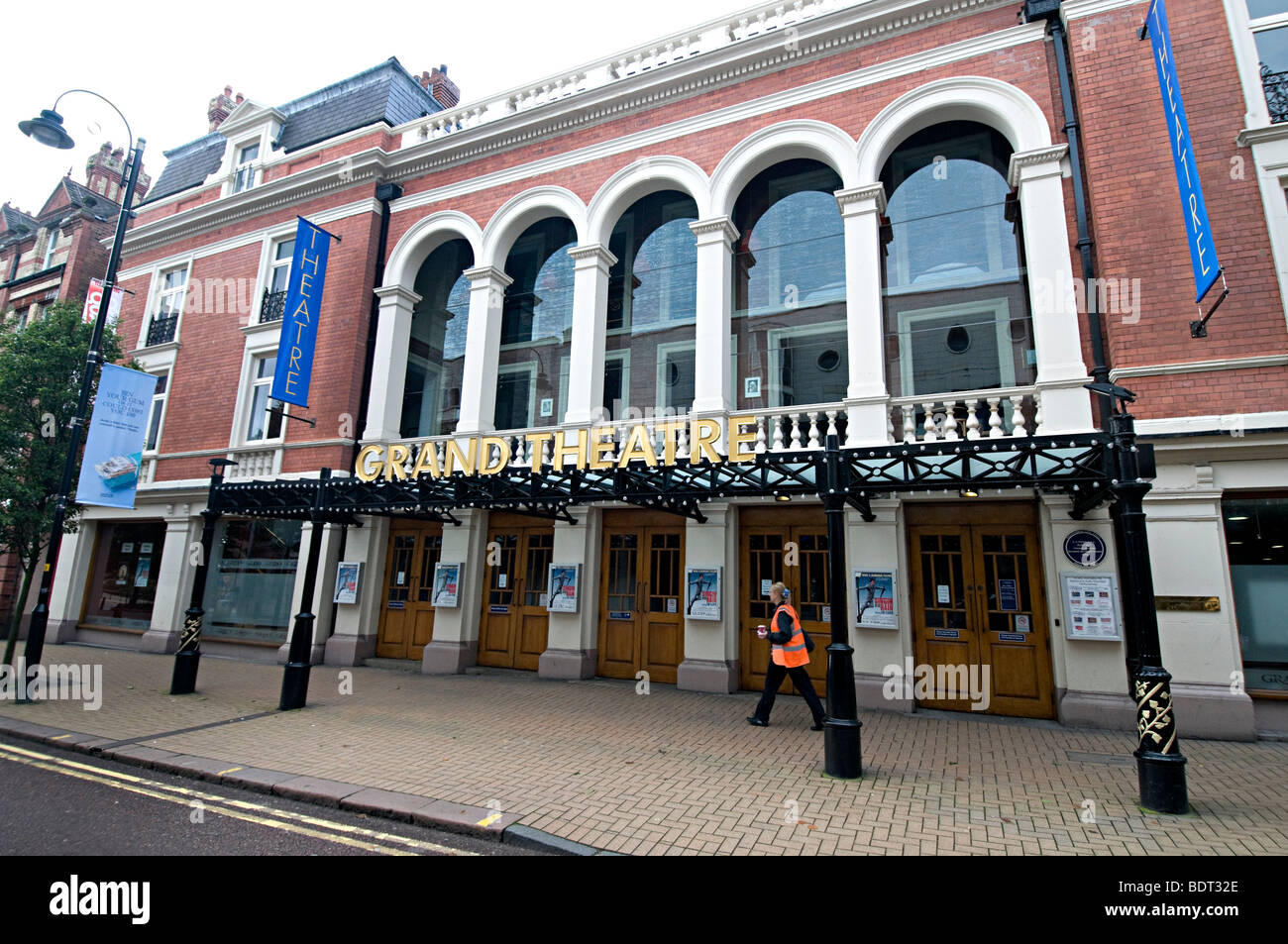 the entrance to the grand theatre Wolverhampton Stock Photo Alamy