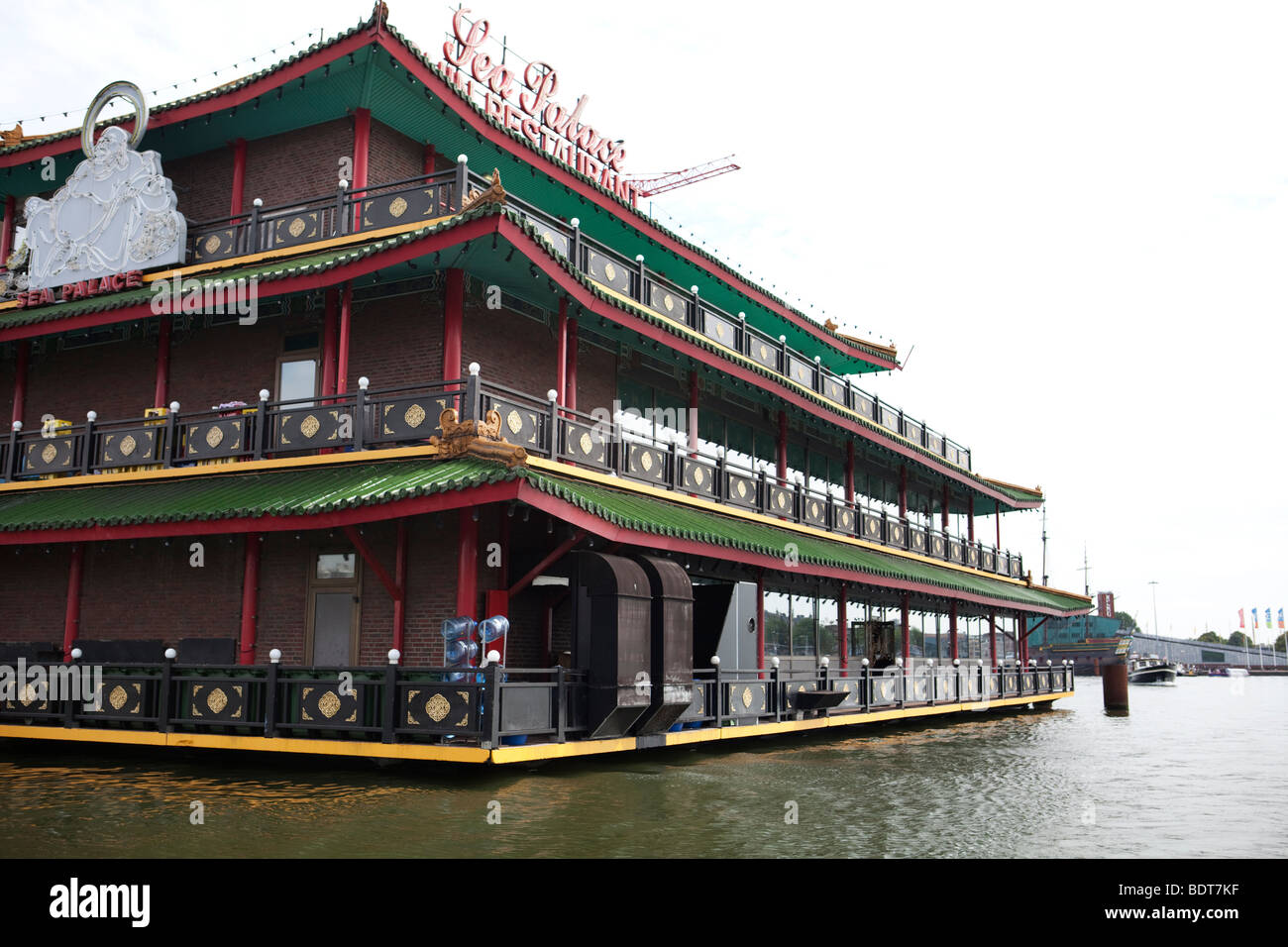 Amsterdam Chinese restaurant palace. Amsterdam harbor Stock Photo Alamy
