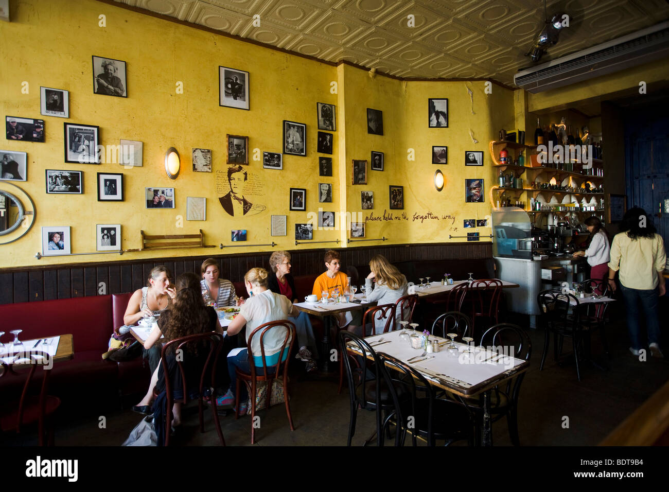 Manhattan restaurant food dining hi-res stock photography and images