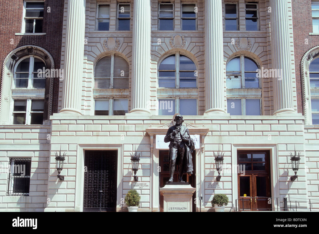 Usa new york columbia university school of journalism building new york