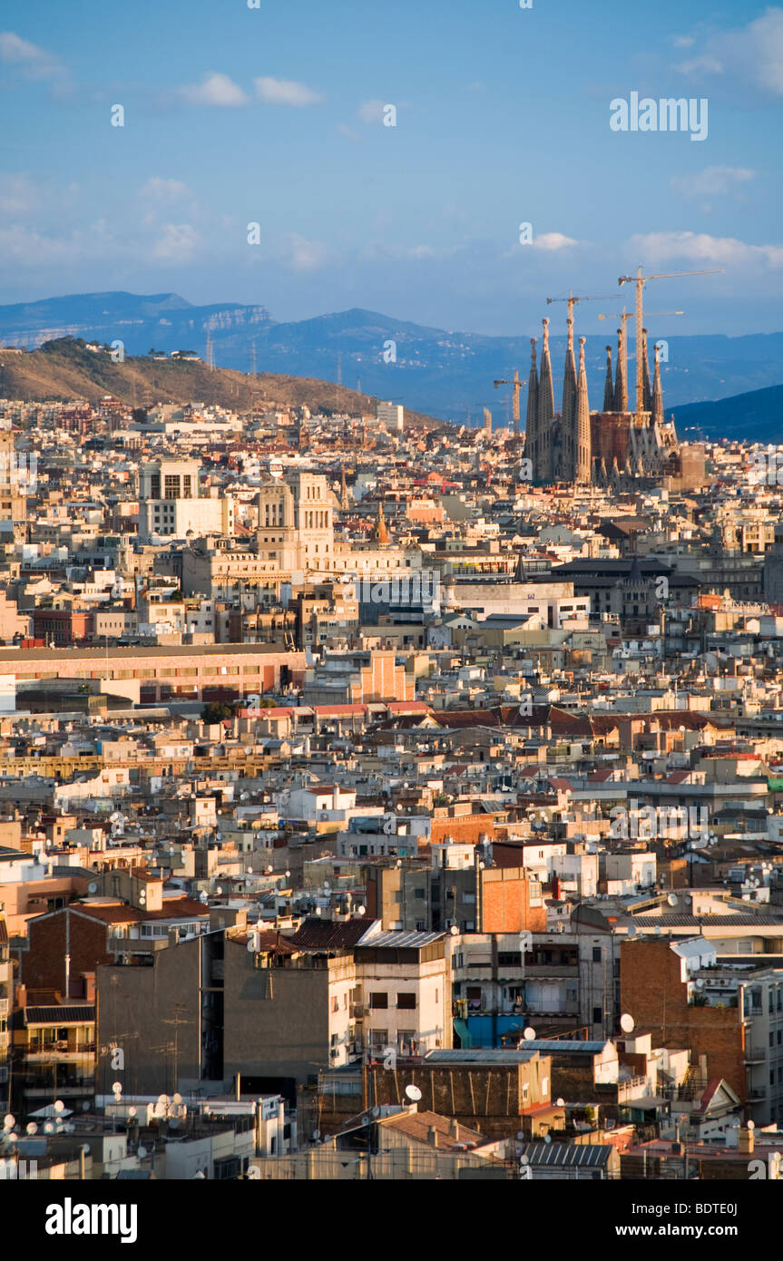 Sagrada Familia in the Barcelona cityscape in Spain Stock Photo - Alamy