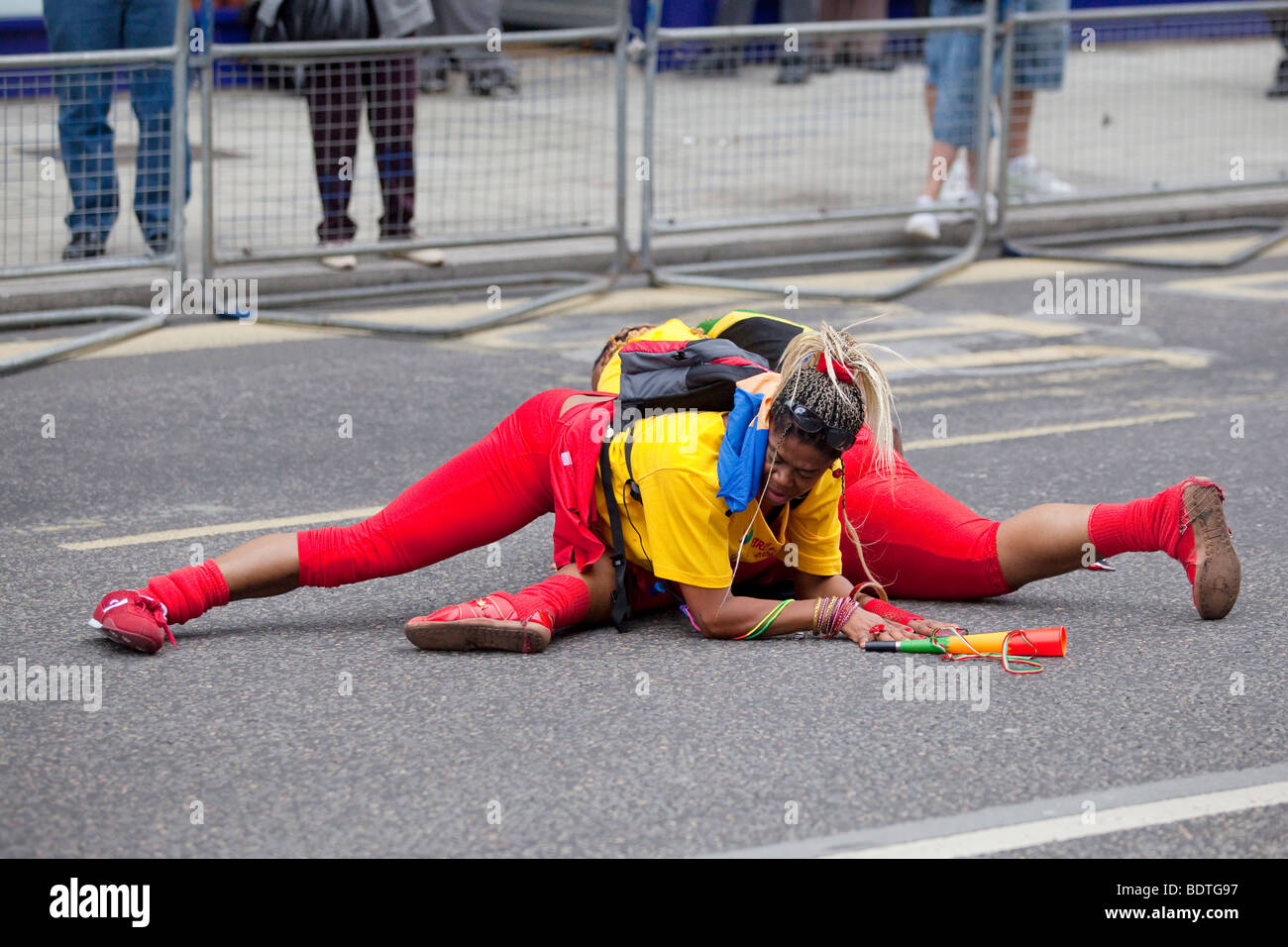 Notting hill carnival woman dancing hi-res stock photography and images ...