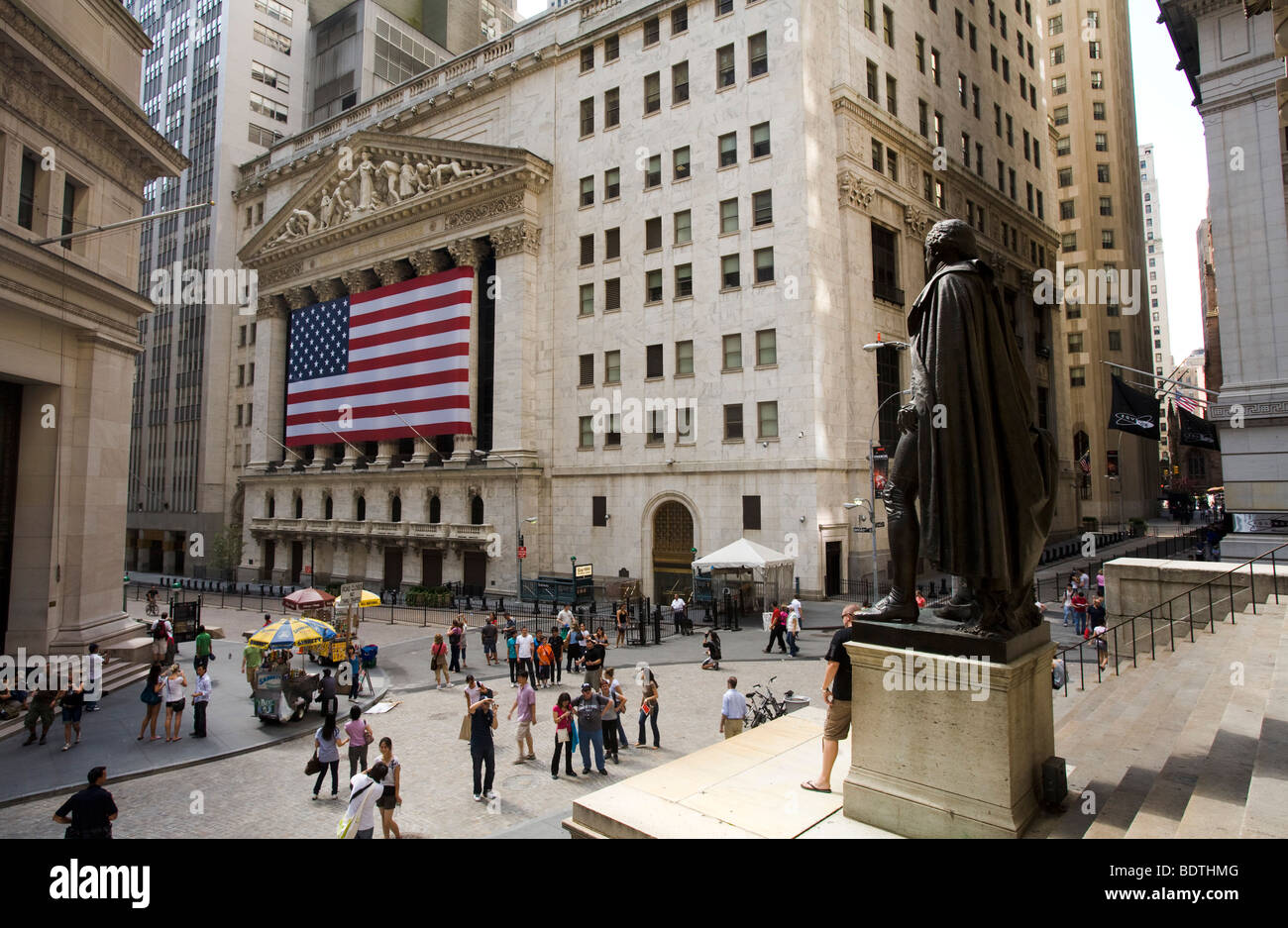 George Washington sculpture at Federal Hall National Memorial and the New York Stock Exchange, Manhattan, New York City, United States of America Stock Photo