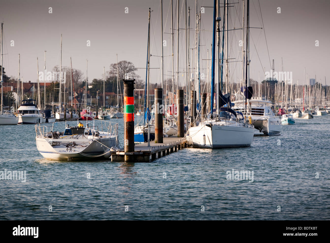 Prefered channel marker hires stock photography and images Alamy
