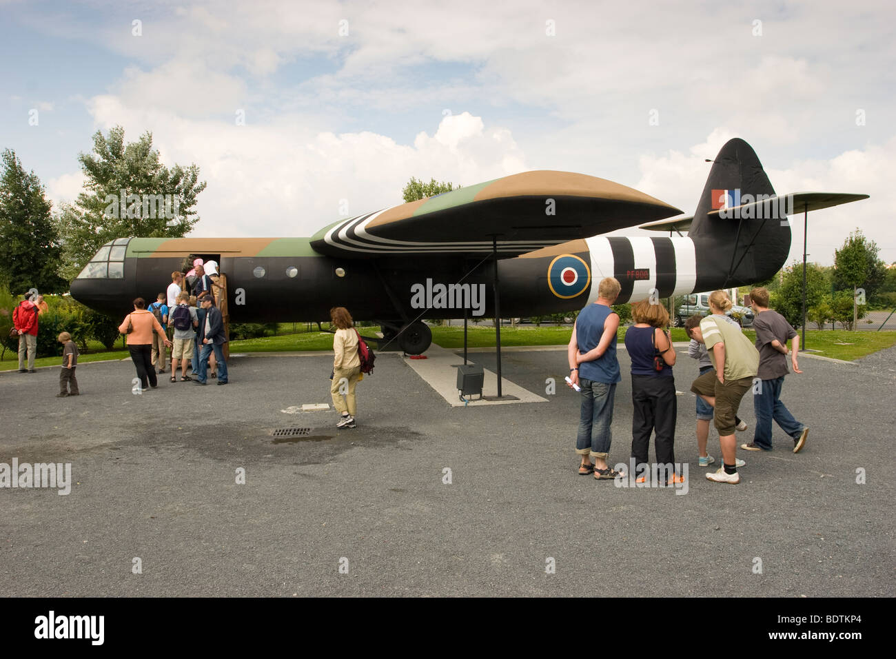 Horsa glider used land paratroopers in World War 2 DDay capture of the