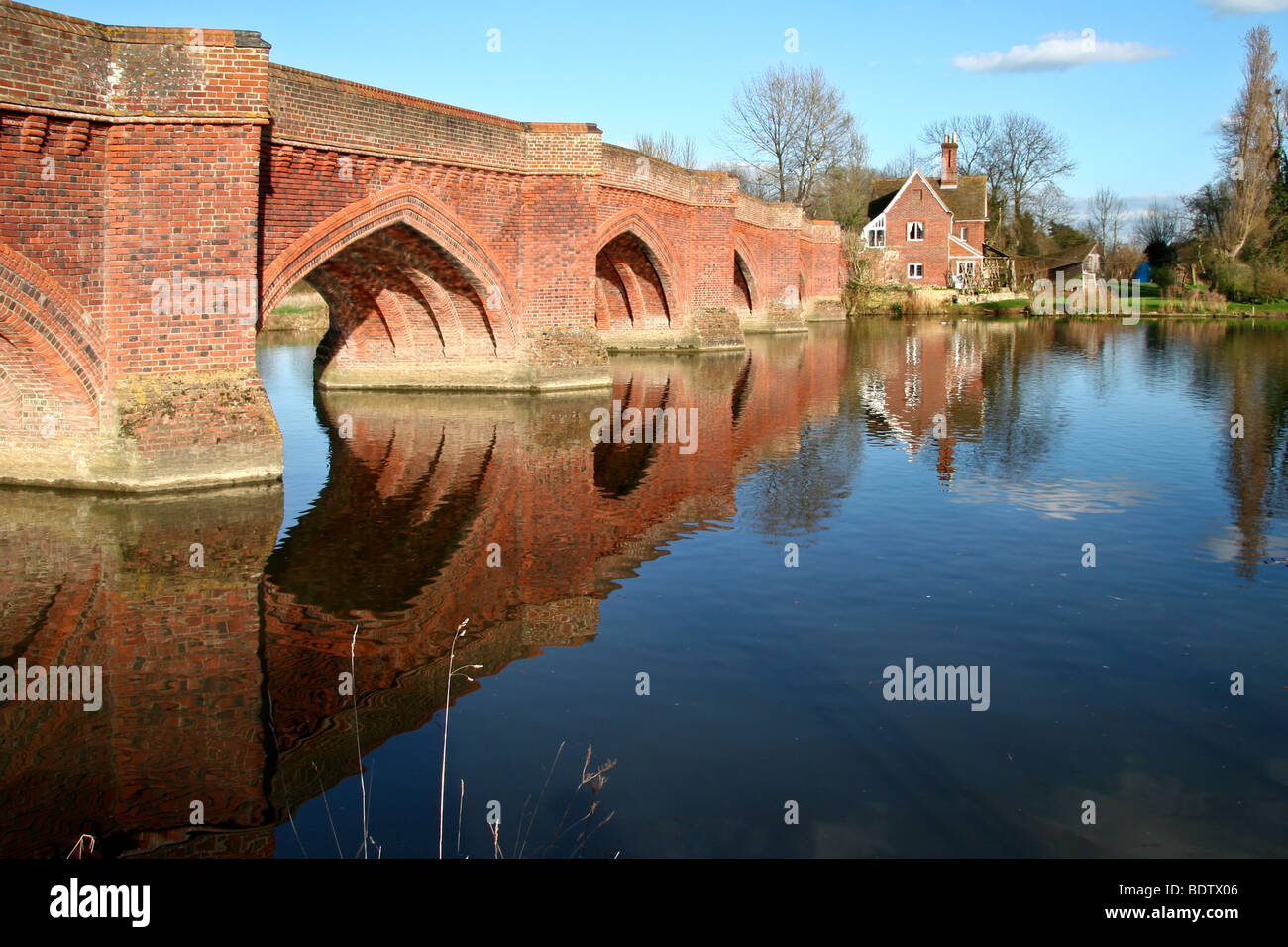 Close-up view of the arches of the Clifton Hampden bridge Stock Photo