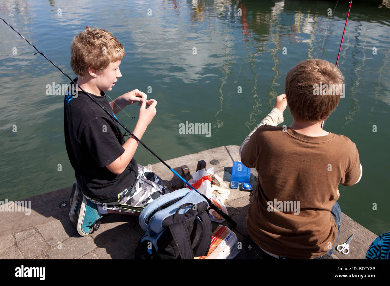 Crab fishing from Lymington Harbour, Hampshire, England Stock Photo Alamy
