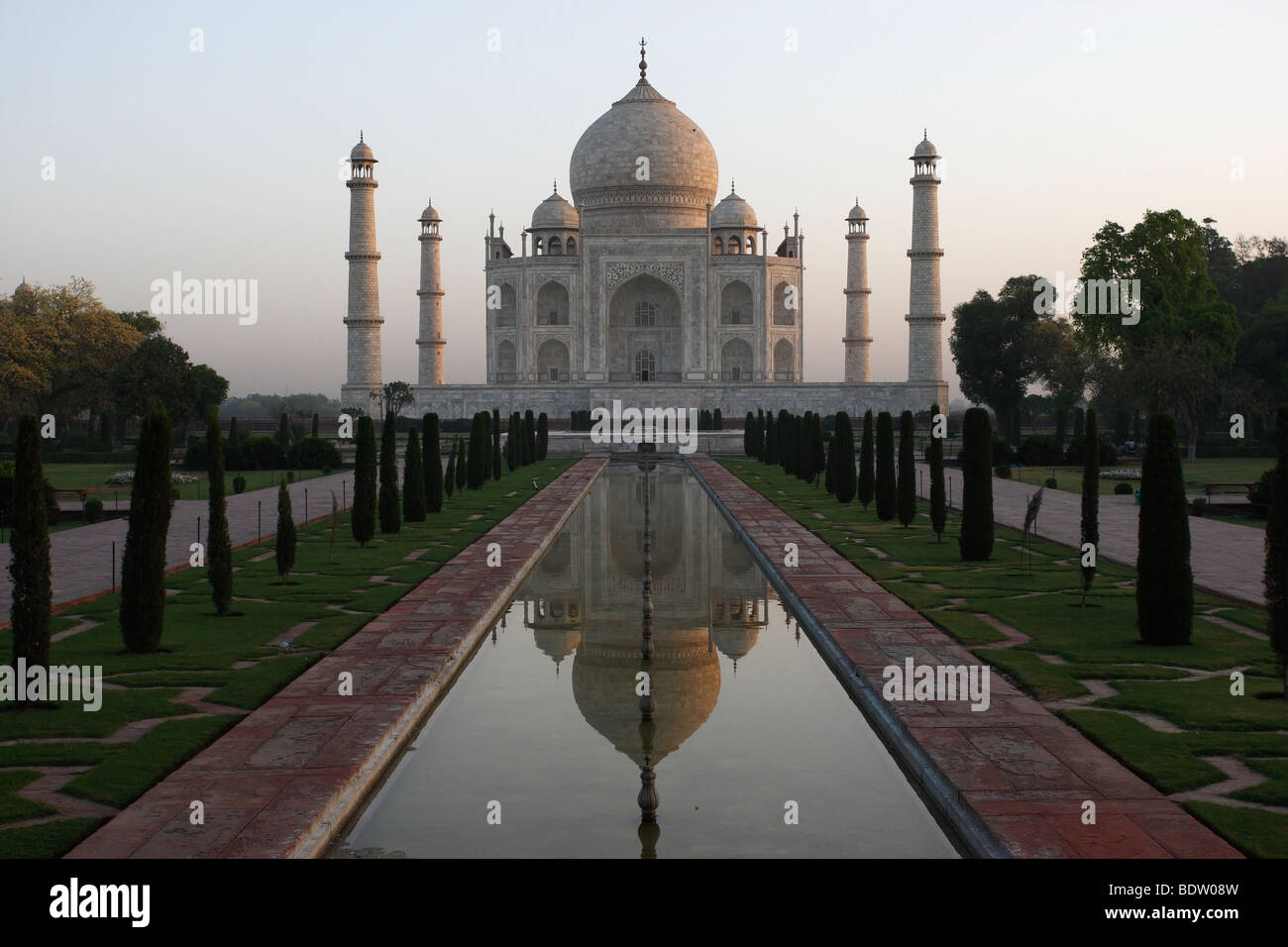taj mahal, weltberuehmtes mausoleum in agra, indien, india Stock Photo