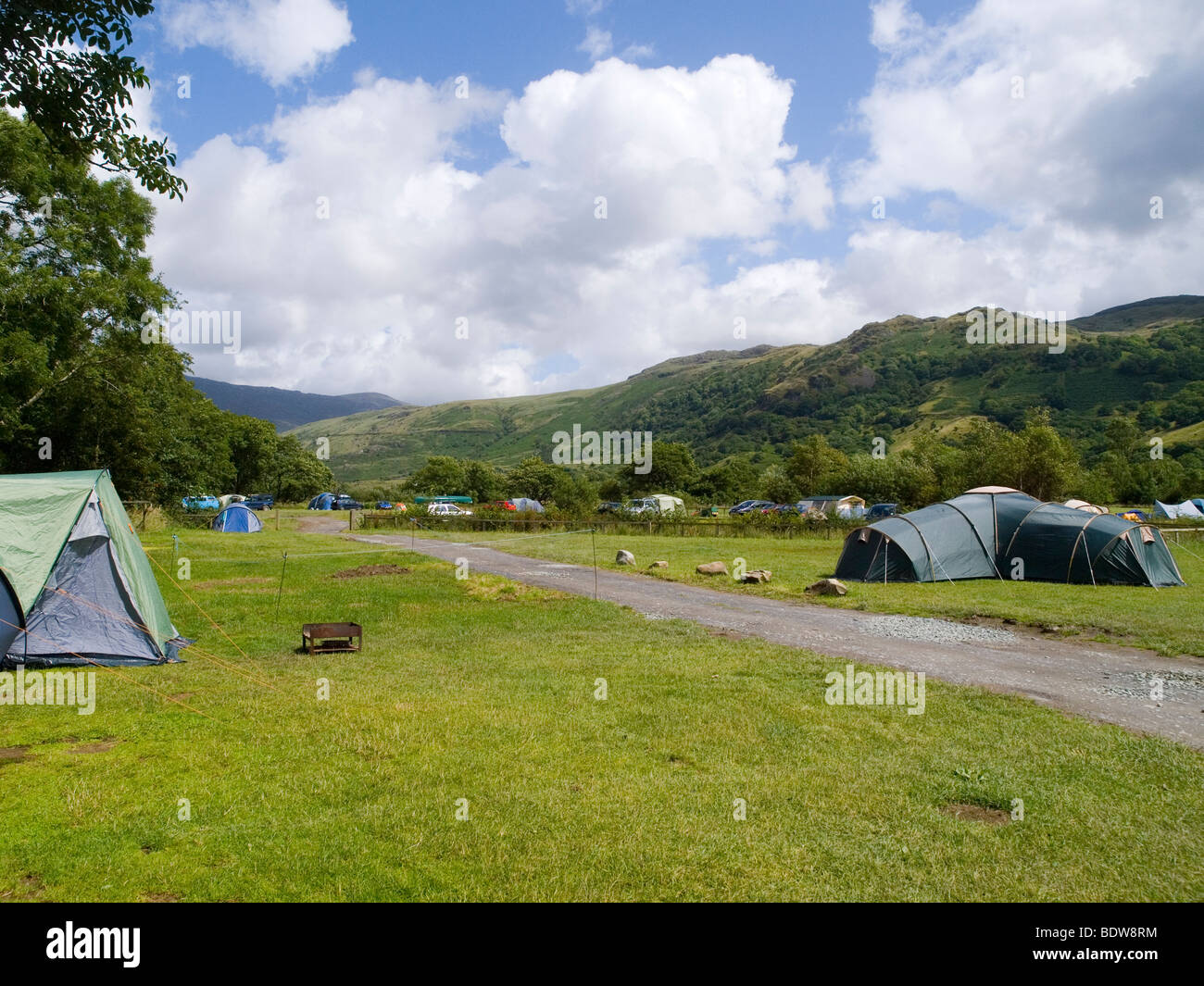 Tents at the Llyn Gwynnant Campsite in the Nant Gwynant valley, Gwynedd Snowdonia North Wales UK Stock Photo