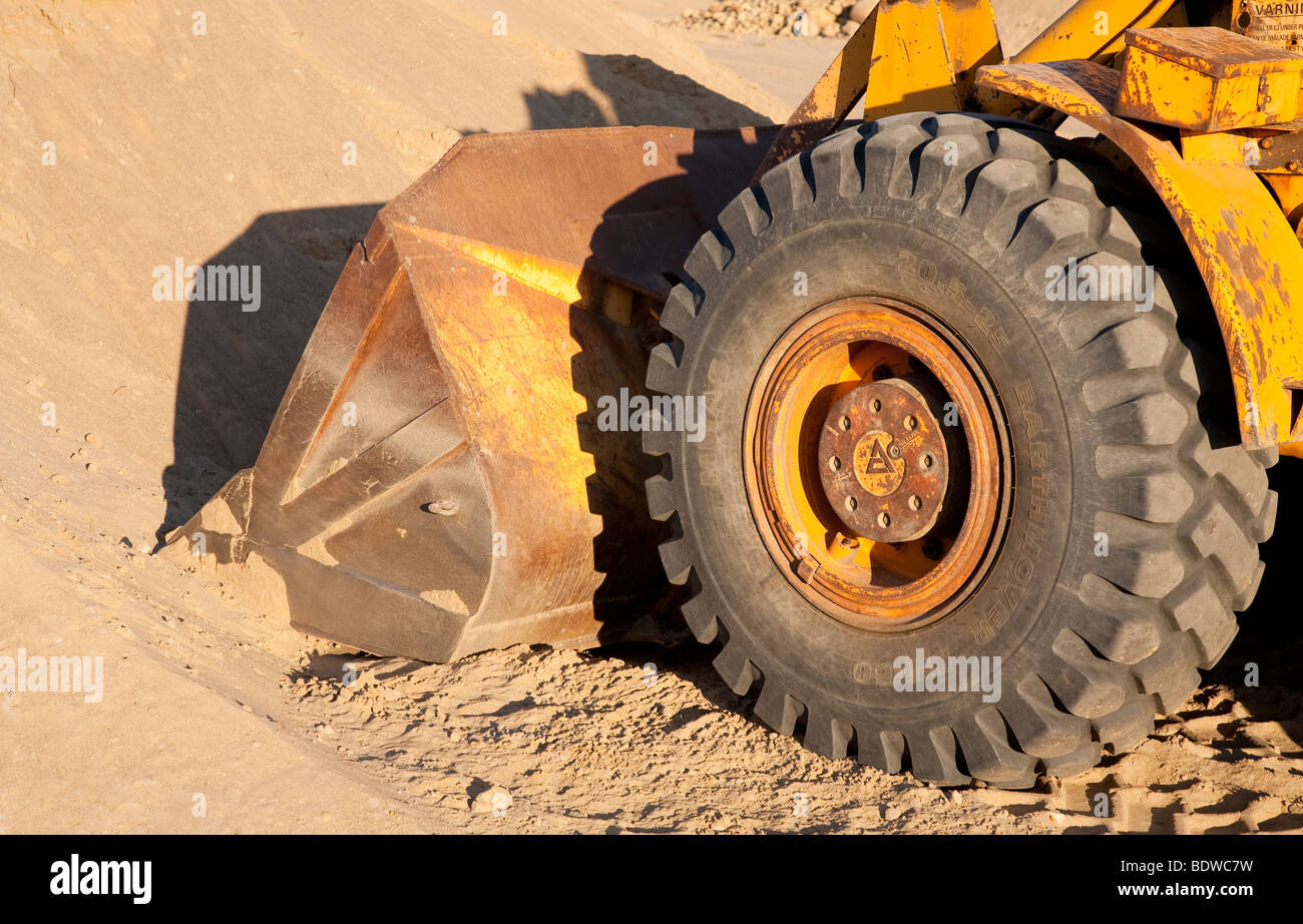 Front loading tractor hires stock photography and images Alamy