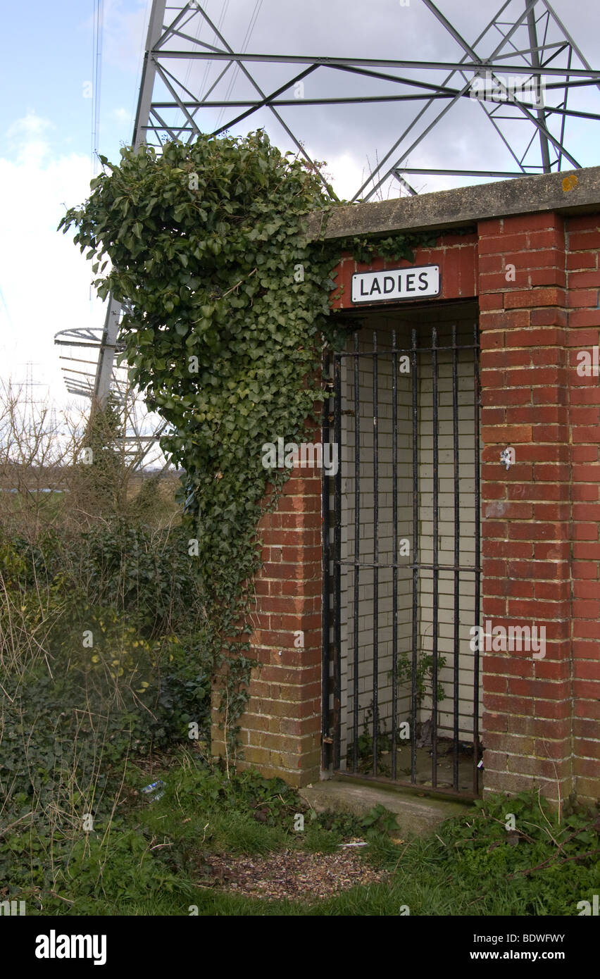 Ladies public convenience at Goatee Beach, Eling, Hampshire Stock Photo