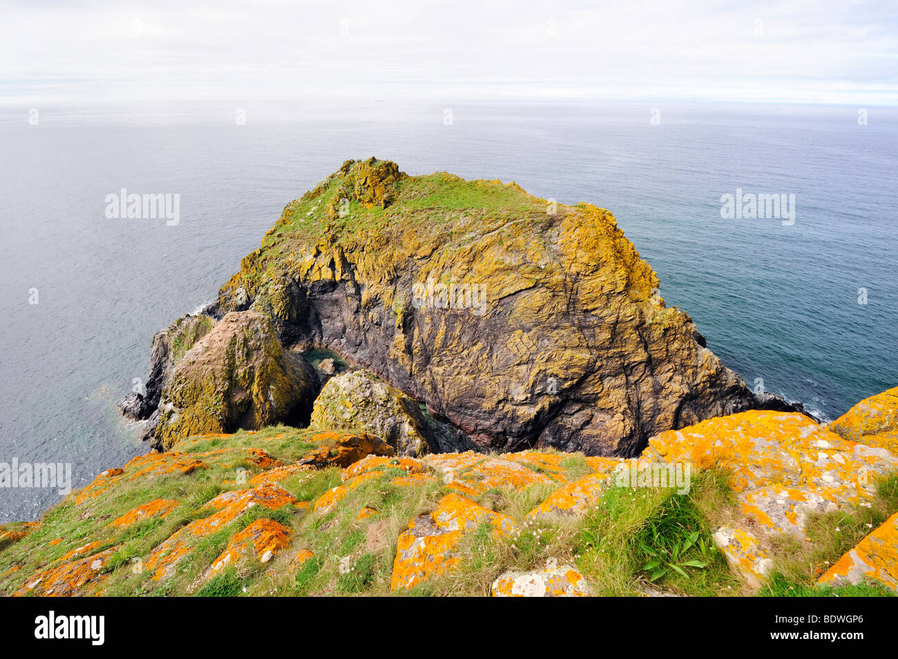 Rocks along the Atlantic coast of Cornwall at Lizard Point, Cornwall, England, UK, Europe Stock Photo