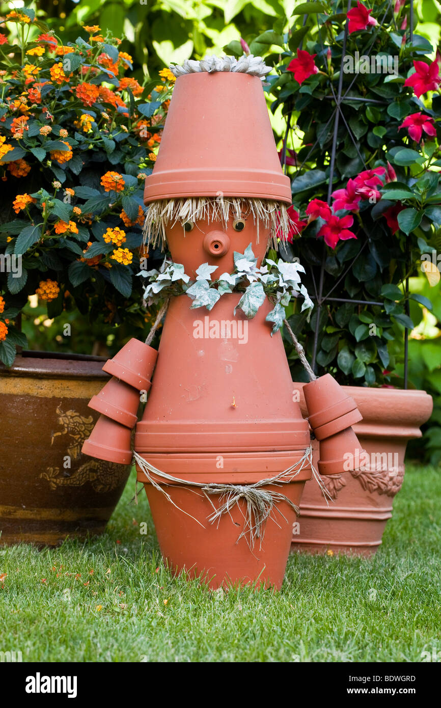 Unusual plant pots hi-res stock photography and images - Alamy