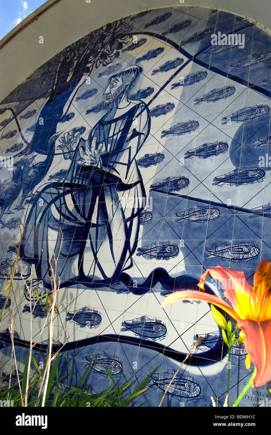 Blue tile panel by Portinari, famous Brazilian modern artist, at Pampulha  chapel, Belo Horizonte, Minas Gerais, Brazil Stock Photo - Alamy, image size:866x1390