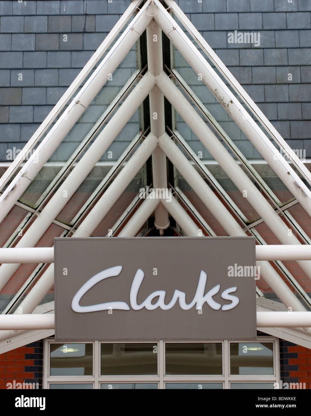 Clarks shoe shops hi-res stock photography and images - Alamy