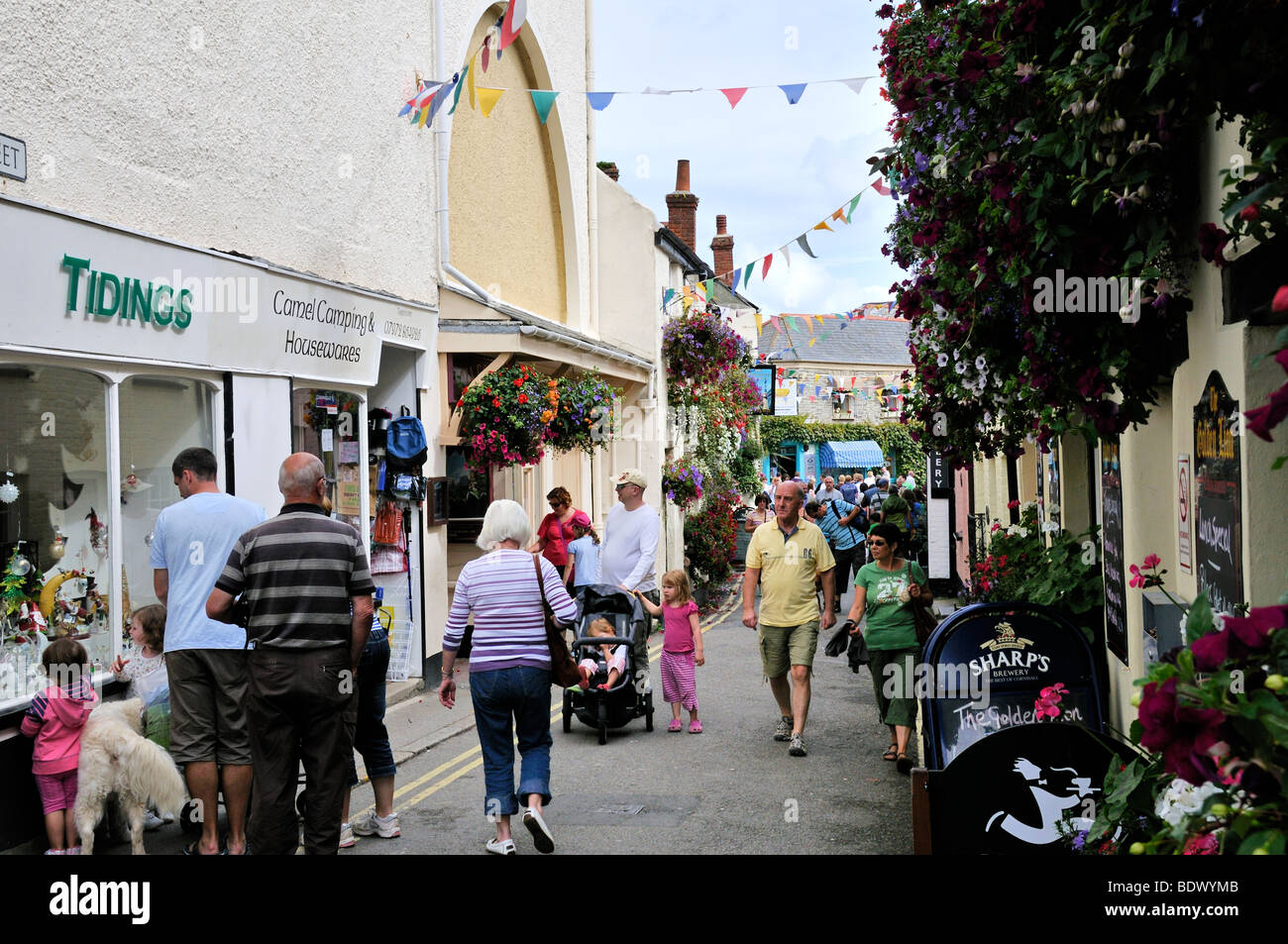Shop In Padstow Stock Photos & Shop In Padstow Stock Images Alamy