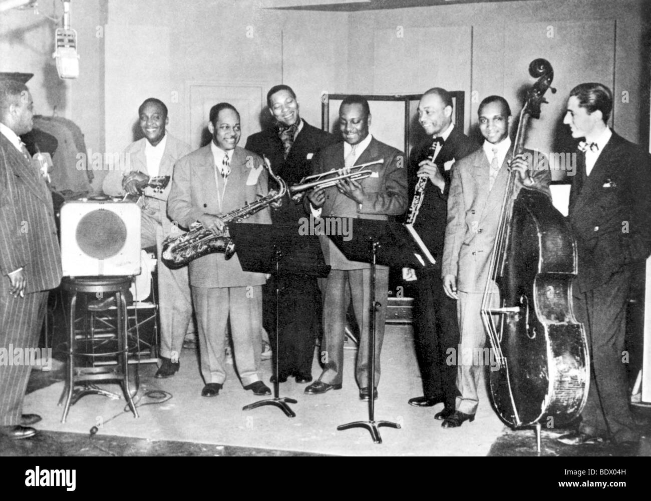 COLEMAN HAWKINS  US jazz musician third from left with saxophone Stock Photo