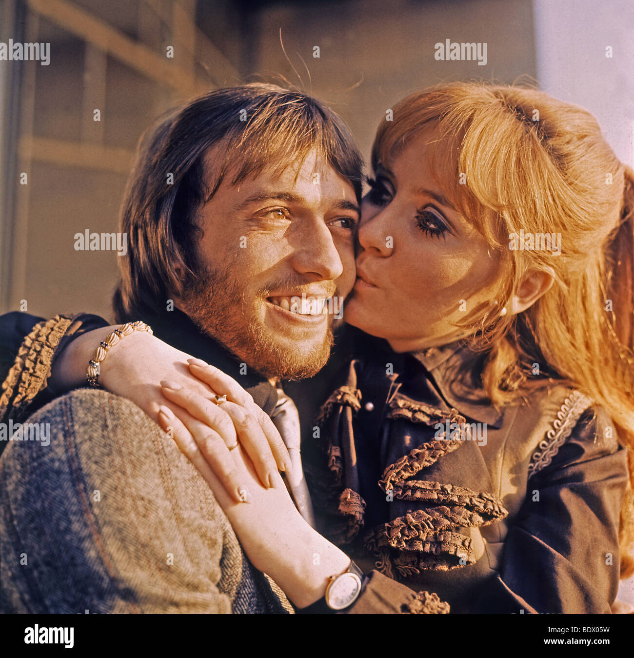 BEE GEES: Maurice Gibb and Lulu in 1967. Photo Tony Gale Stock Photo