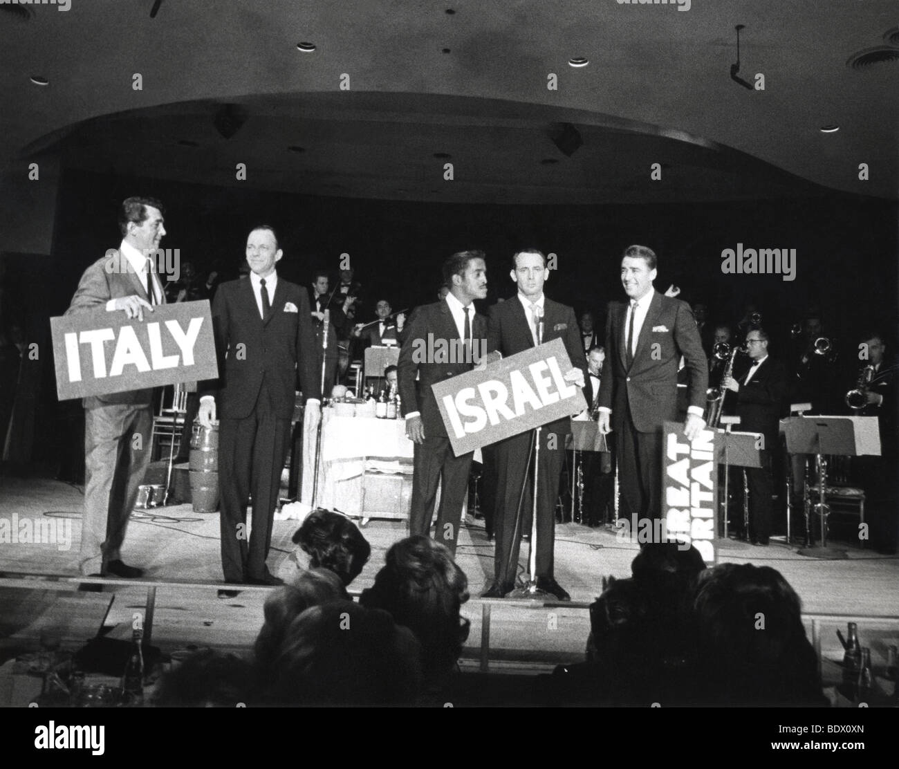 RAT PACK at Sands Hotel, Las Vegas mid 1960s. From l: Dean Martin, Frank  Sinatra, Sammy Davis Jnr, Joey Bishop & Peter Lawford Stock Photo - Alamy