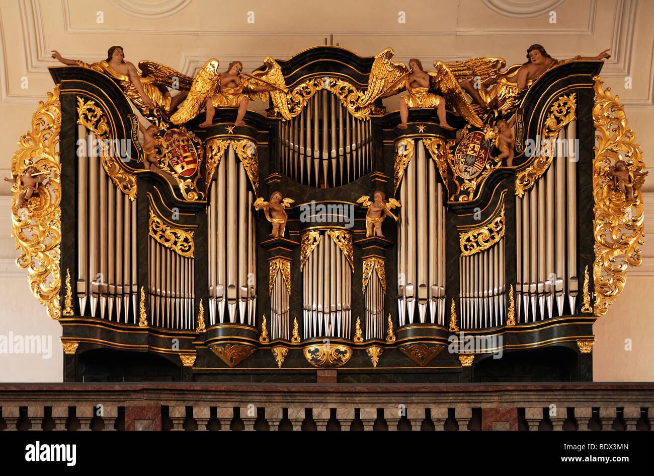 Baroque organ keyboard hires stock photography and images Alamy