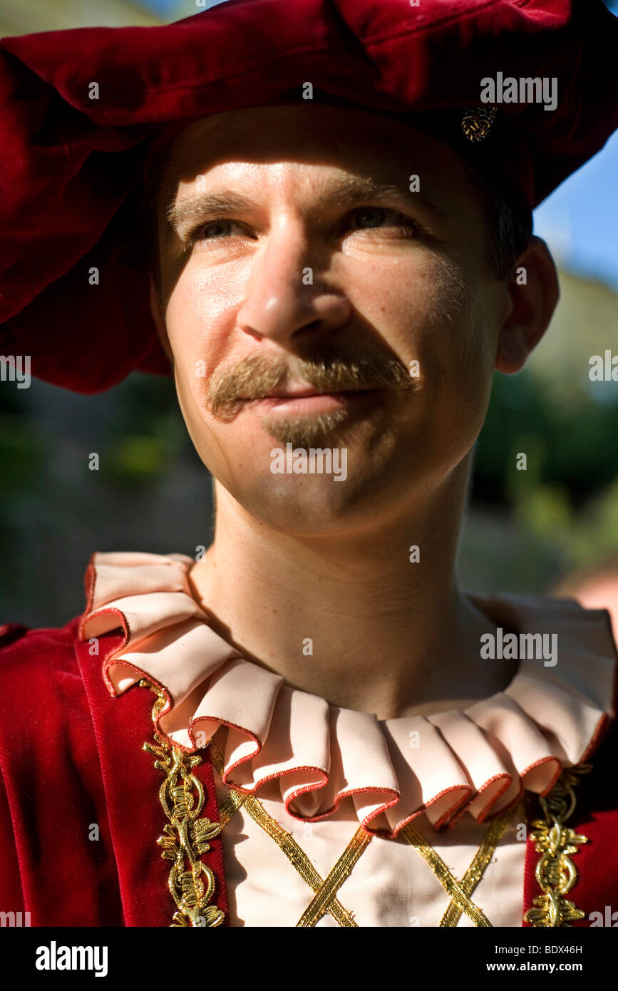 A man in traditional Hungarian folk costume performs at a cultural festival  in Pec, Hungary Stock Photo - Alamy