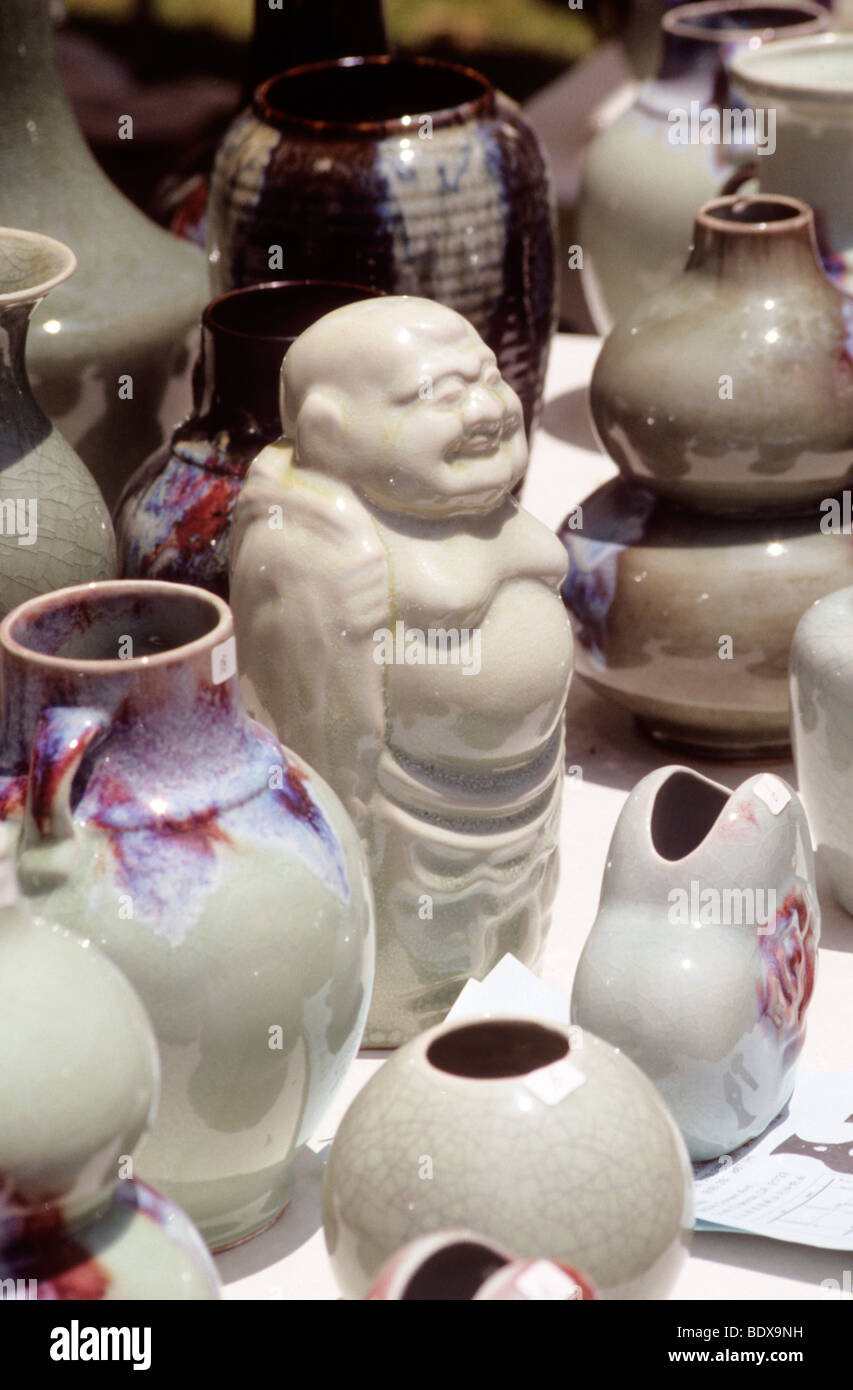 Asian pottery hi-res stock photography and images - Alamy