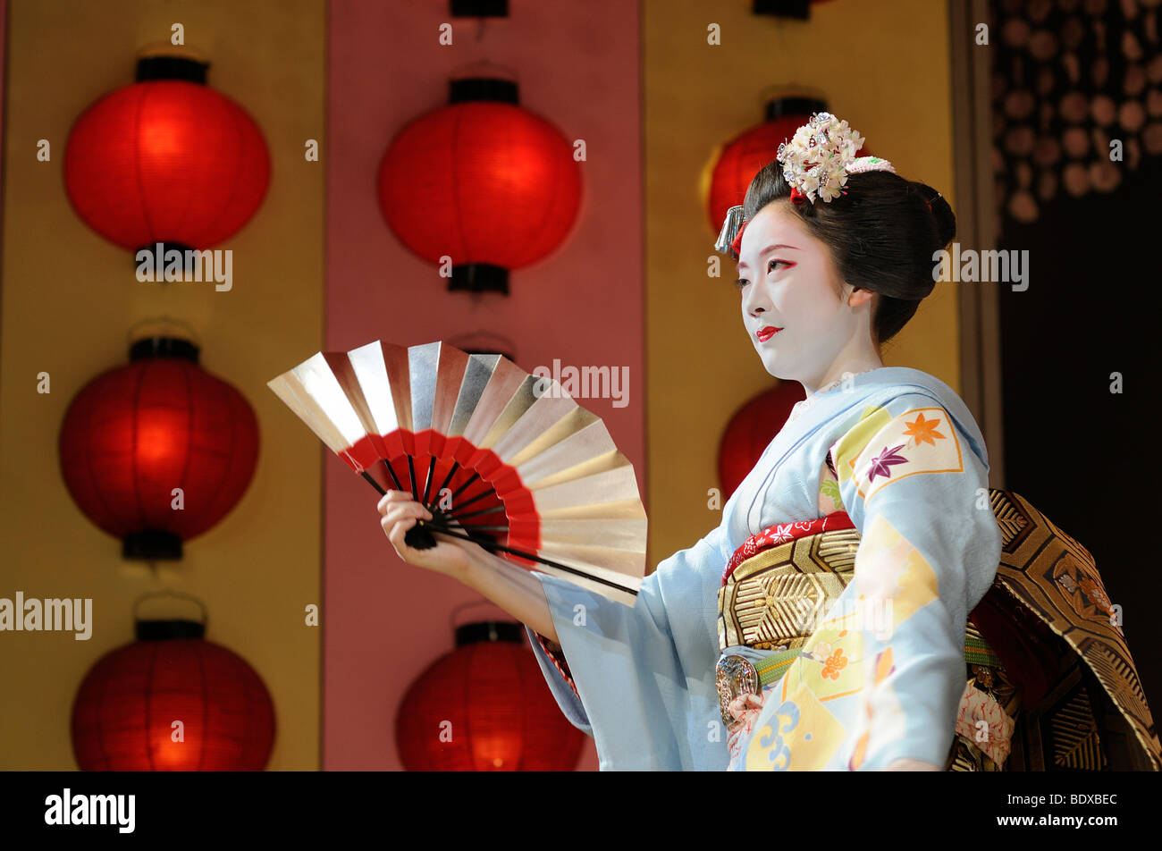 MiyakoOdori, Maiko dance by a Geisha candidate in spring, Gion
