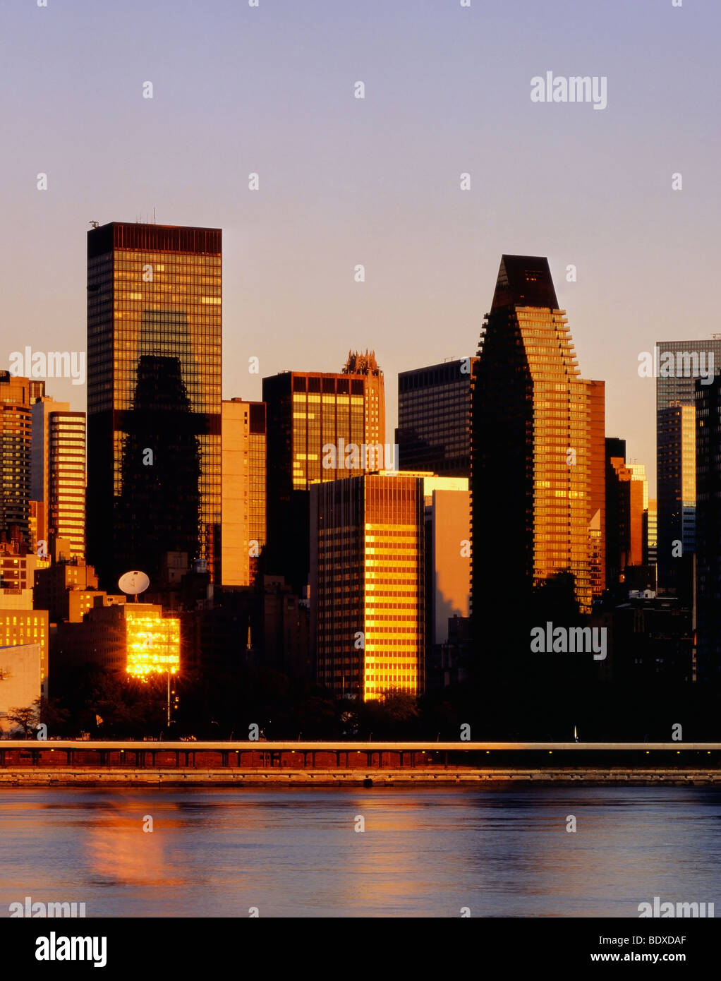 New york city homes hi-res stock photography and images - Alamy