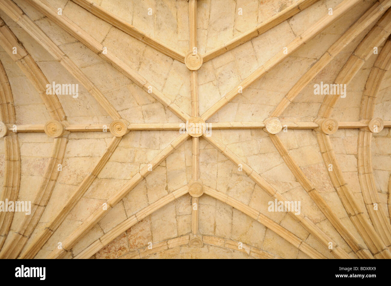 Cross-ribbed vault in the cloister of the Hieronymites Monastery, Mosteiro dos Jeronimos, UNESCO World Heritage Site, Manueline Stock Photo
