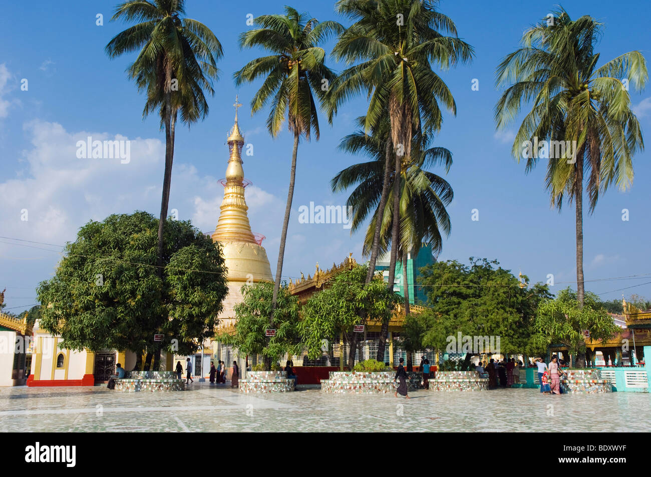 Botahtaung pagoda, Buddhist temple, Rangoon, Yangon, Burma, Myanmar, Asia Stock Photo