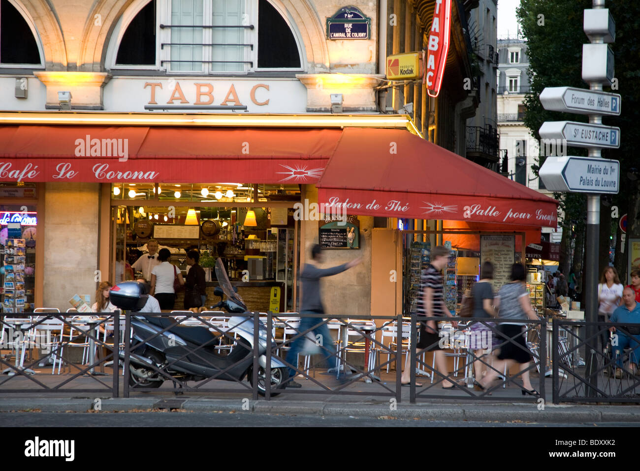Tabac cafe hi-res stock photography and images - Alamy
