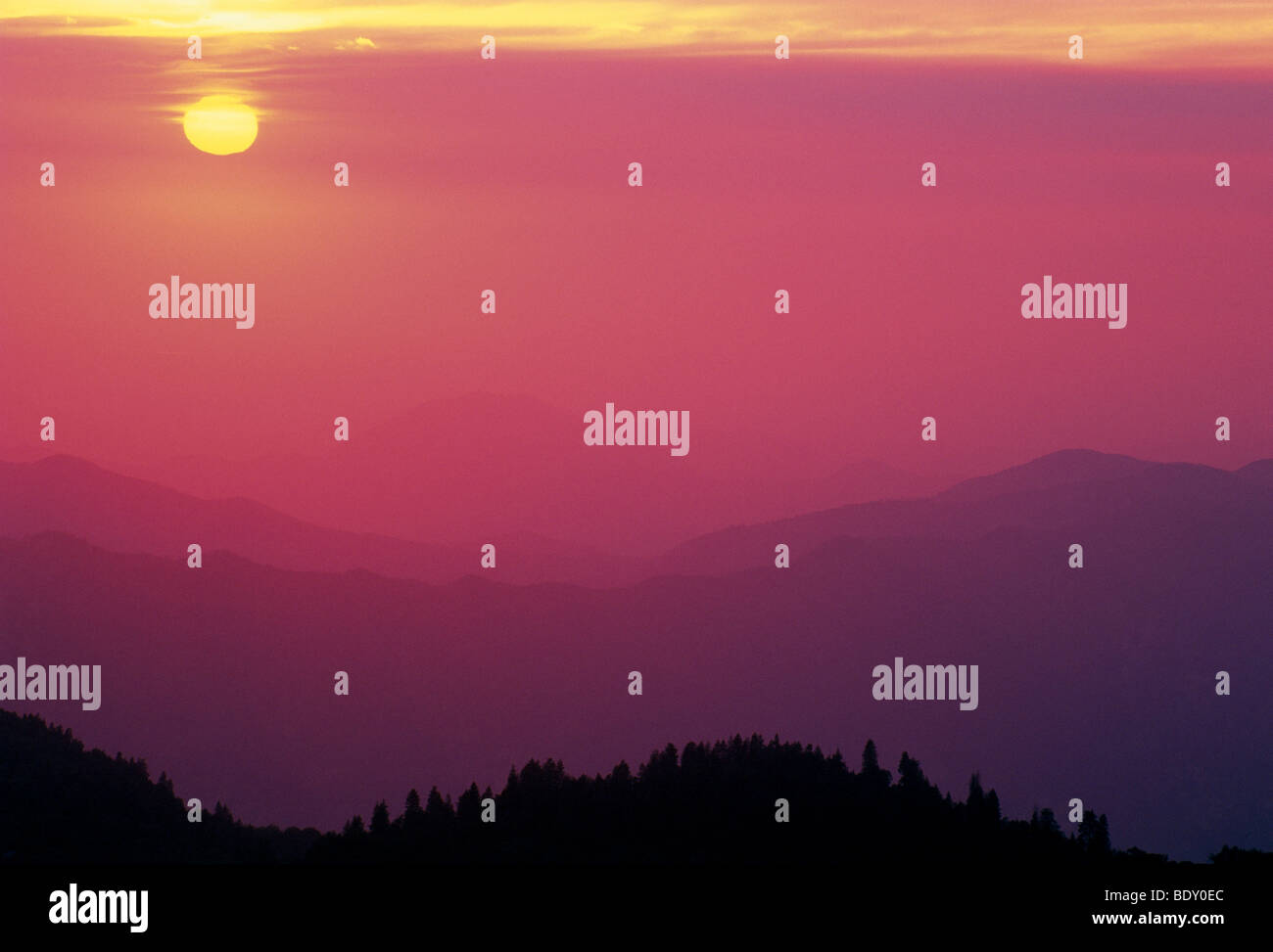 Sunset over the Sierra Nevada, Sequoia National Park, Three Rivers, California, USA Stock Photo