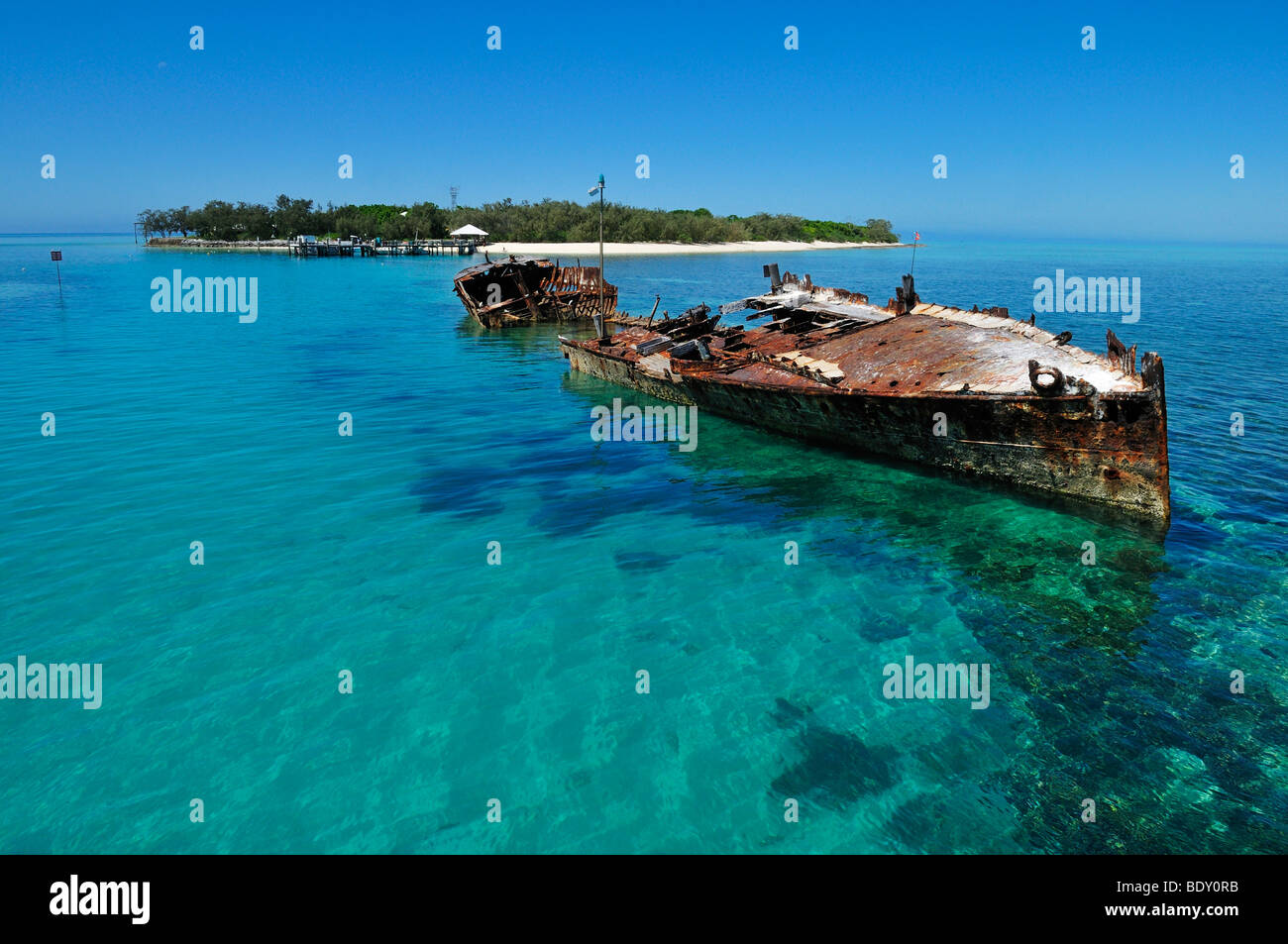 Shipwreck in front of Heron Island, Capricornia Cays National Park, Great Barrier Reef, Queensland, Australia Stock Photo