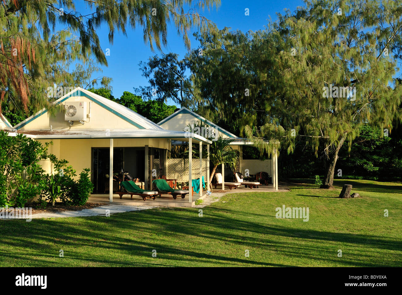 Tourist bungalow on Heron Island, Capricornia Cays National Park, Great Barrier Reef, Queensland, Australia Stock Photo