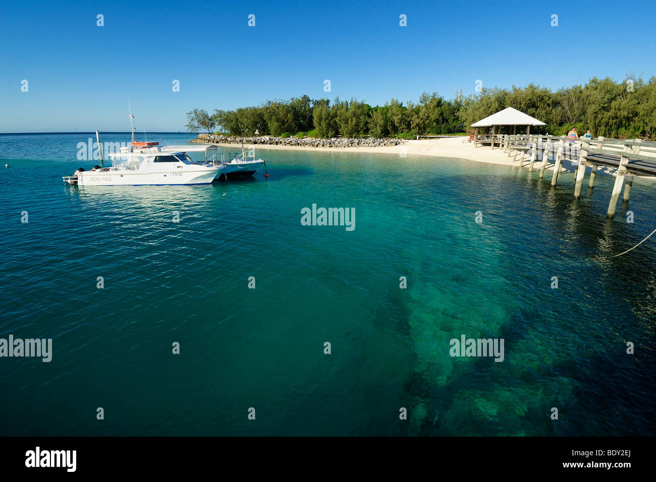 Boat jetty on Heron Island, Capricornia Cays National Park, Great Barrier Reef, Queensland, Australia Stock Photo