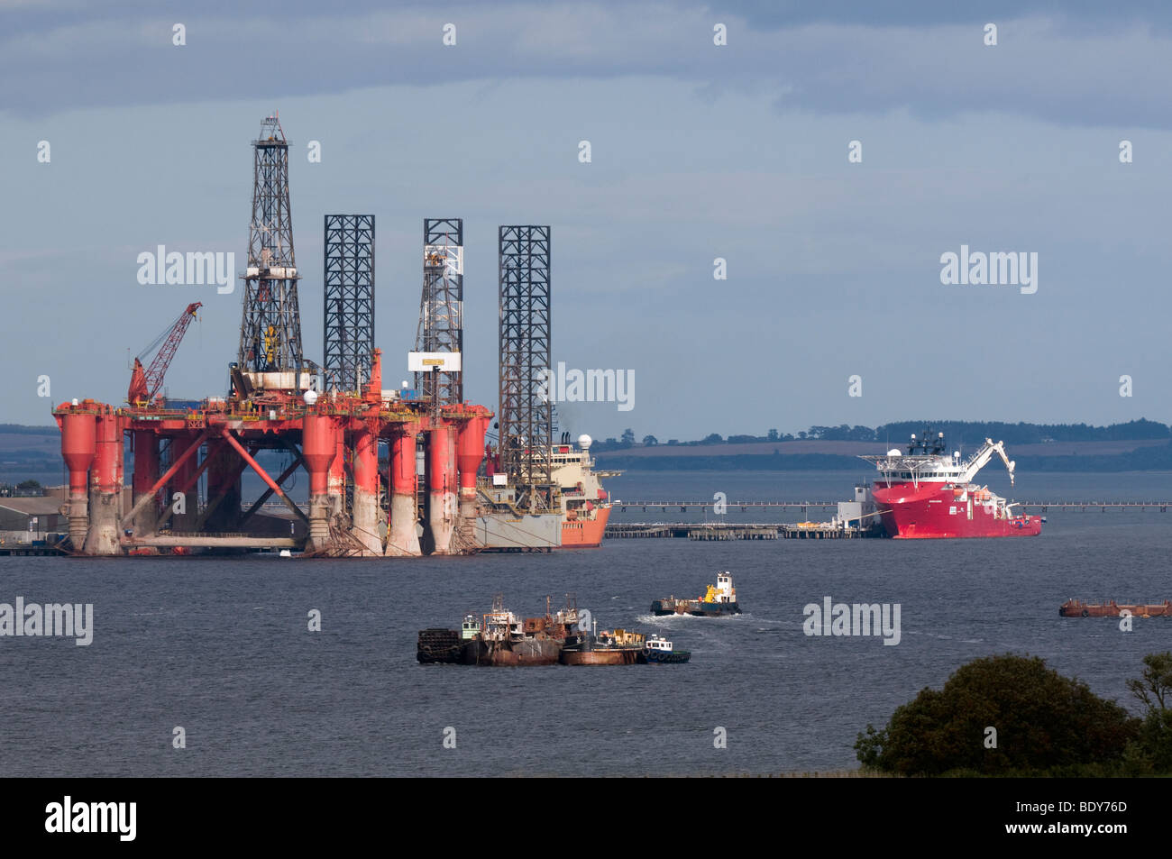 Oil Rig platforms in the Cromarty Firth near Invergordon Stock Photo ...