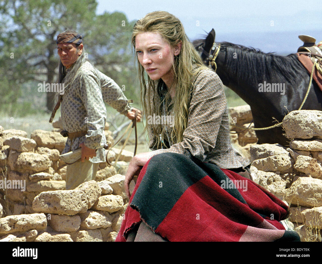 THE MISSING 2003 Columbia film with Tommy Lee Jones and Cate Blanchett Stock Photo