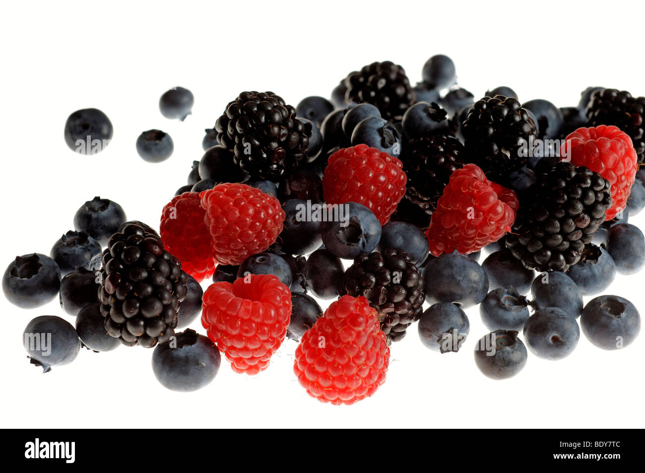 Raspberries blackberries hires stock photography and images Alamy