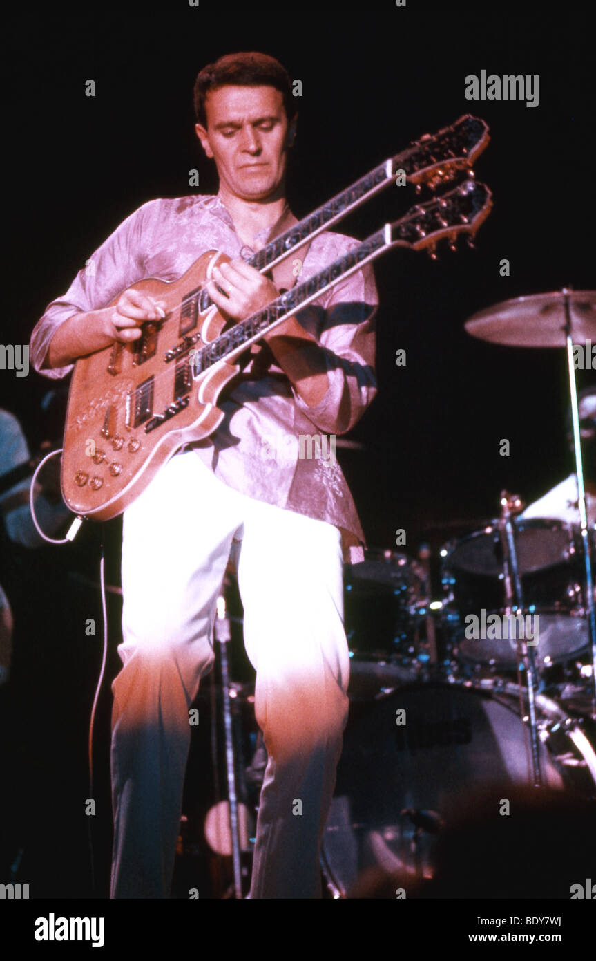 JOHN McLAUGHLIN   - UK jazz guitarist about 1974 Stock Photo