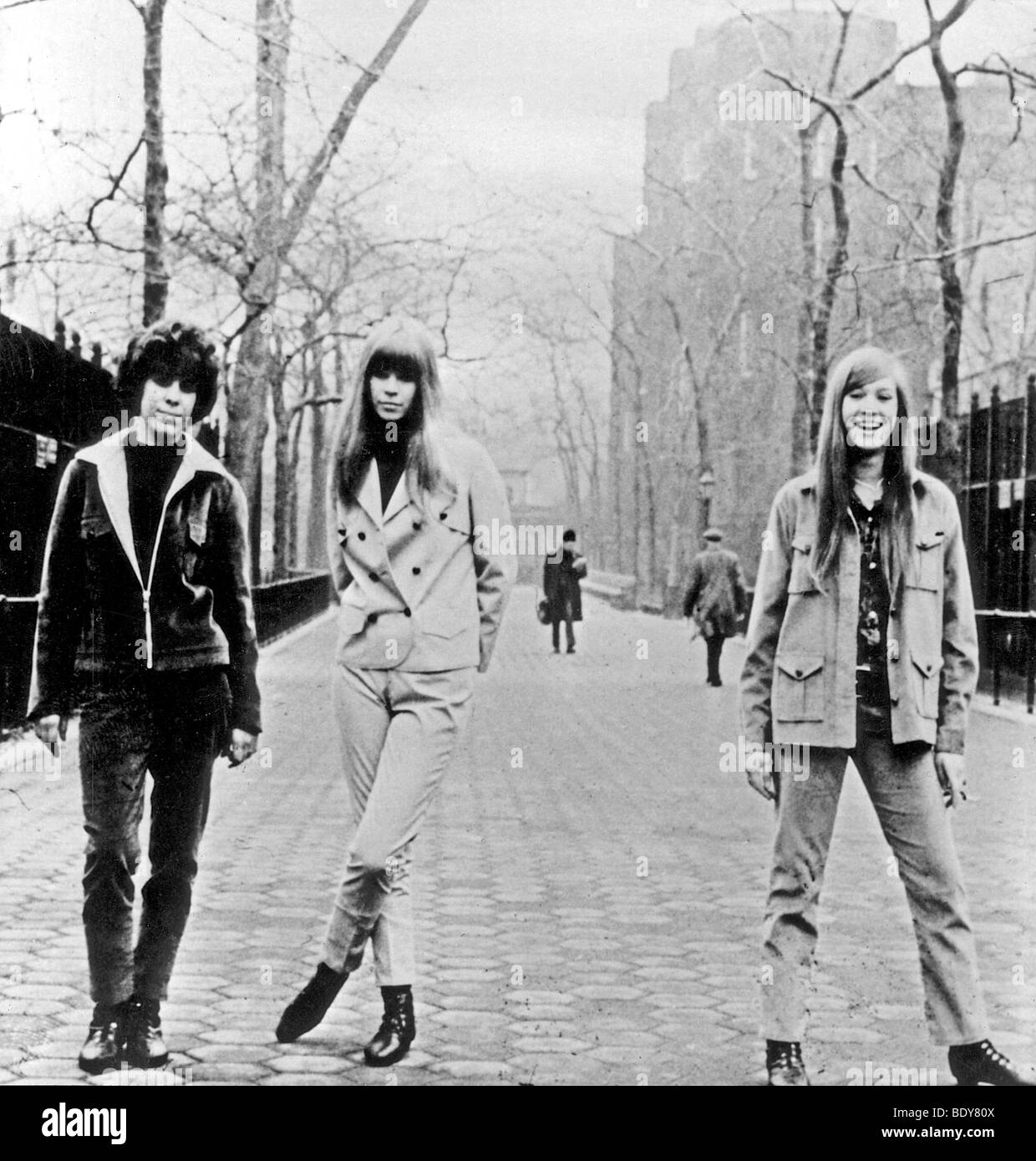 THE SHANGRI-LAS   - US girl pop group IN 1965 Stock Photo