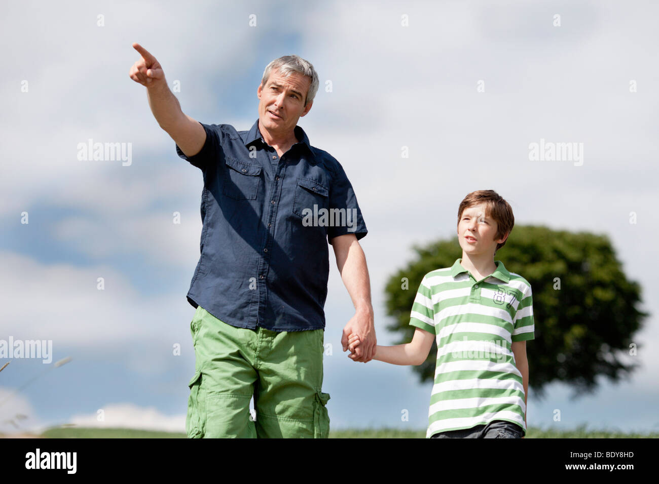 отец запретил 10 сыну гулять