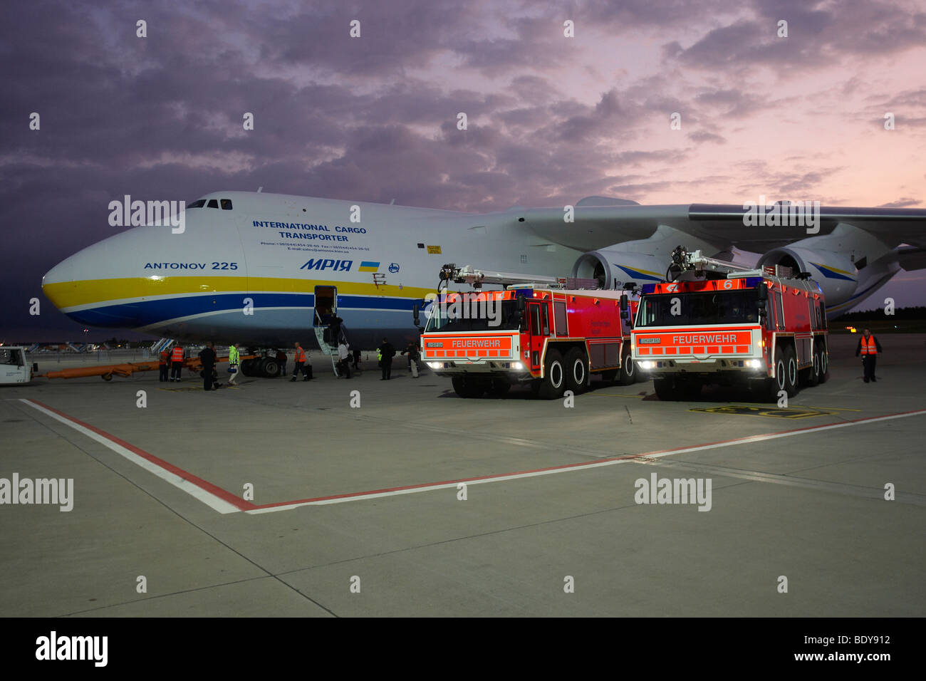 The Antonov 225, the largest fixed-wing aircraft ever built, at the airport Frankfurt-Hahn Airport, Lautzenhausen, Rhineland-Pa Stock Photo